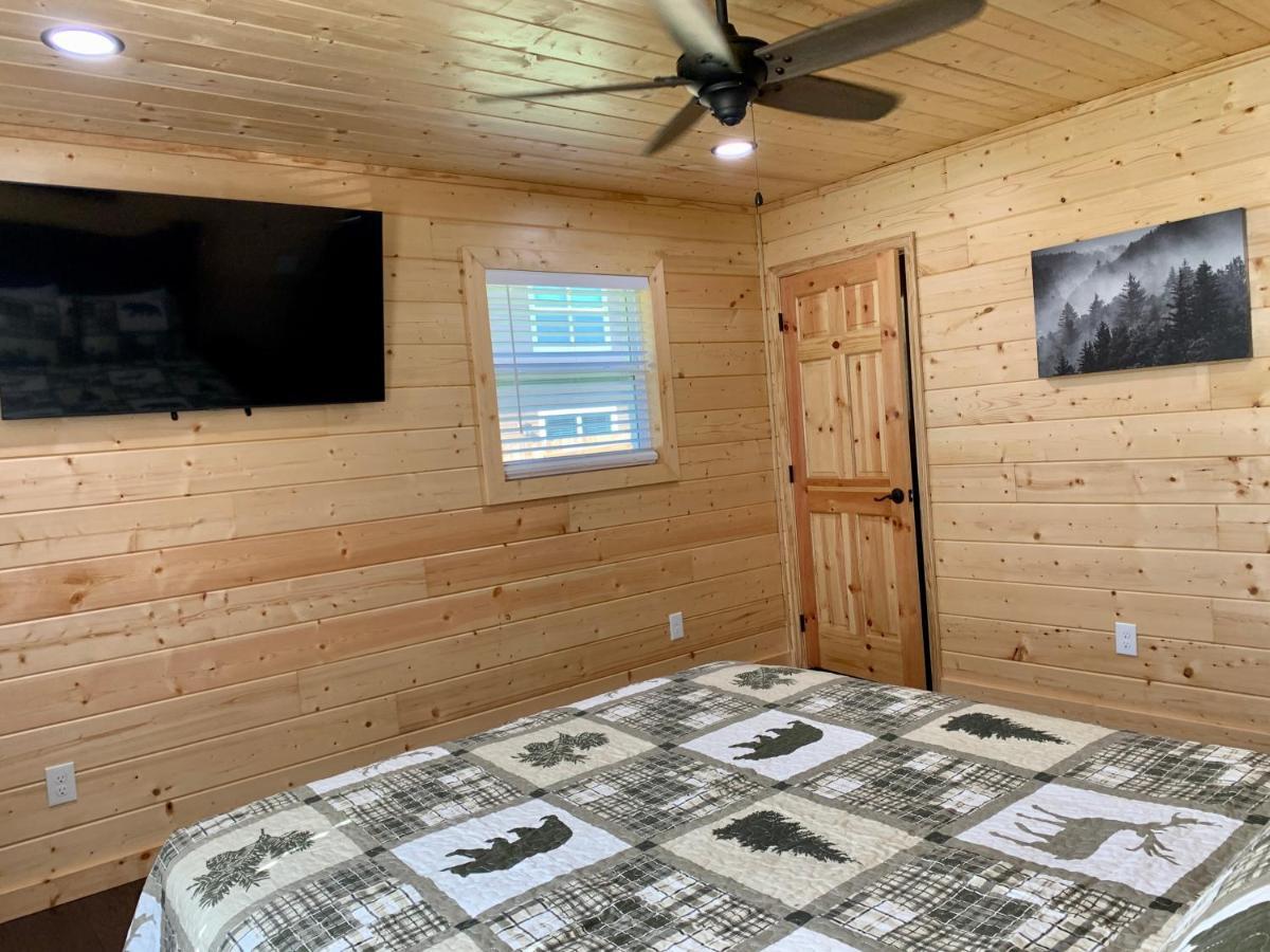 The Brick House: Brand New! 3 Bedroom Home With Private Driveway Pigeon Forge Esterno foto