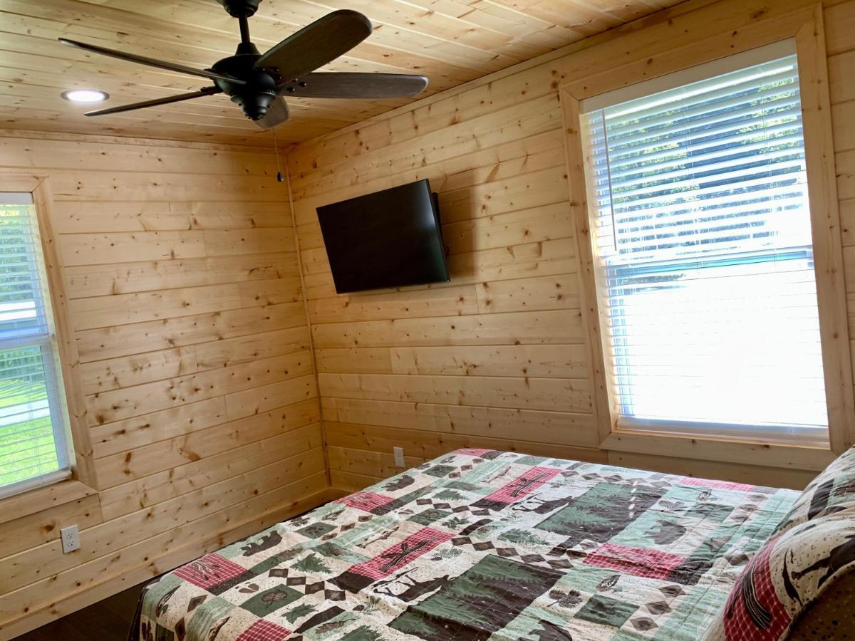 The Brick House: Brand New! 3 Bedroom Home With Private Driveway Pigeon Forge Esterno foto